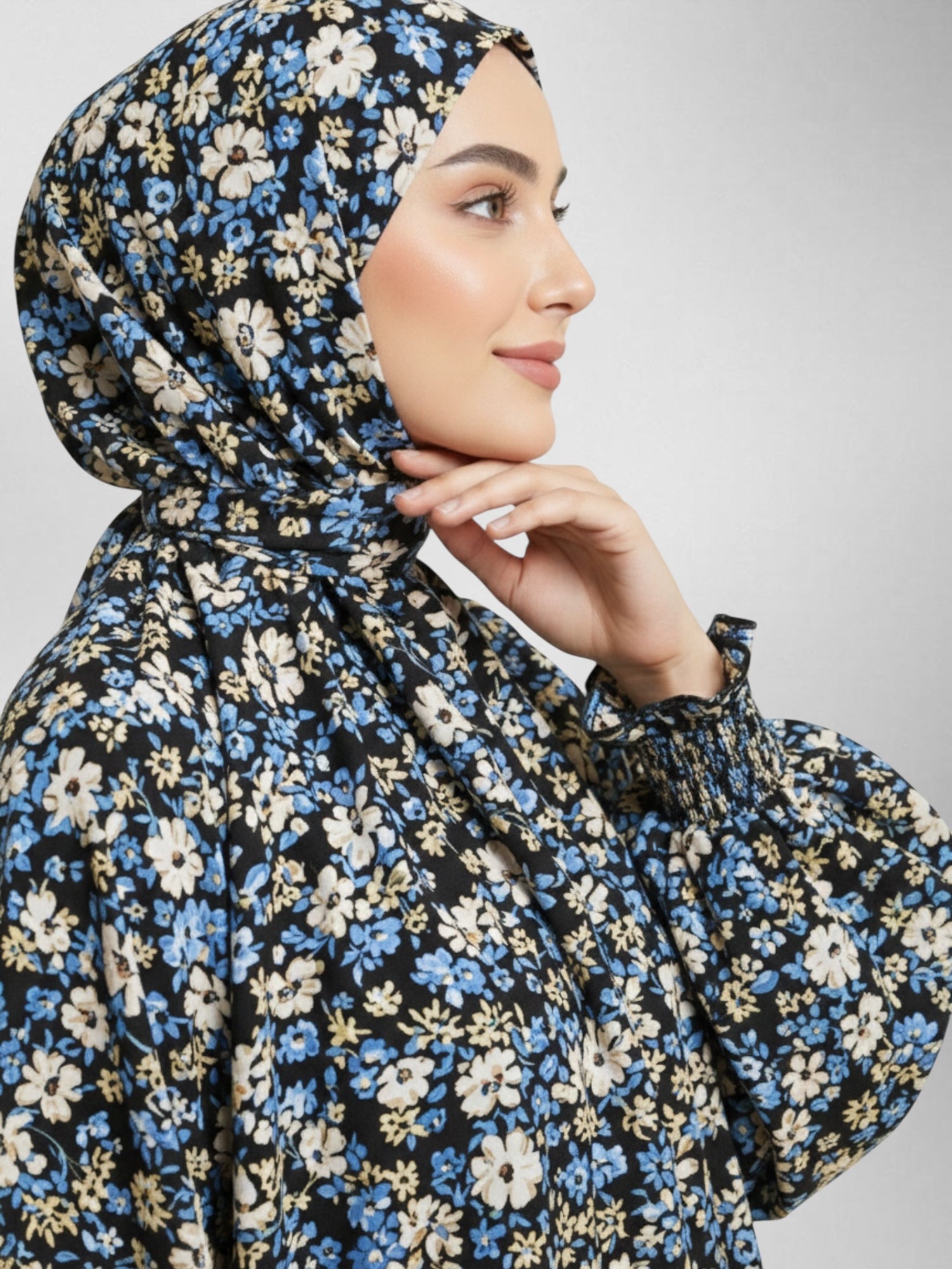 Premium Full Length Namaz Chadar With Sleeves (Imported Fabric)