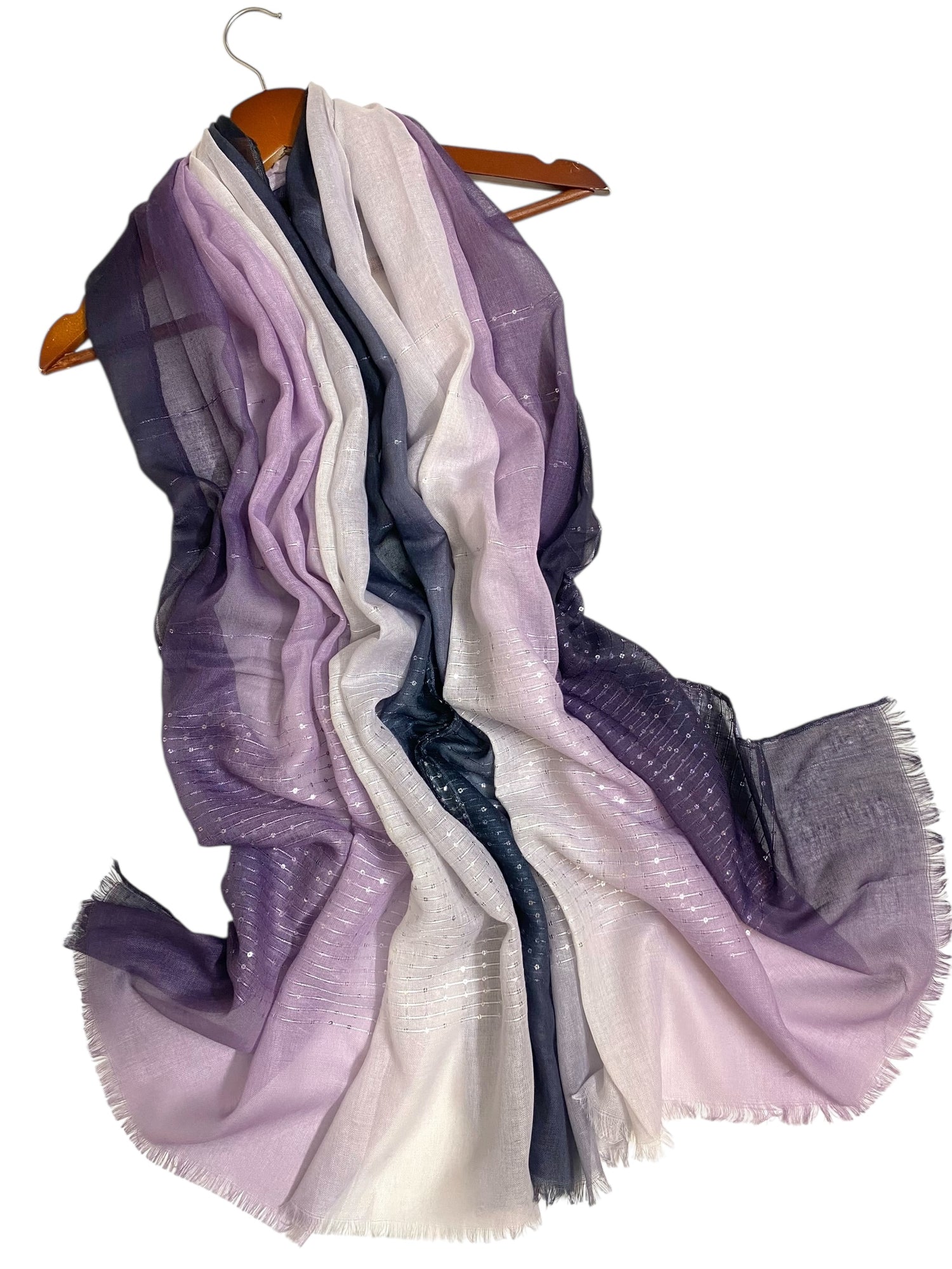 Mystique handbag in black and eggplant leather with a gold clasp.