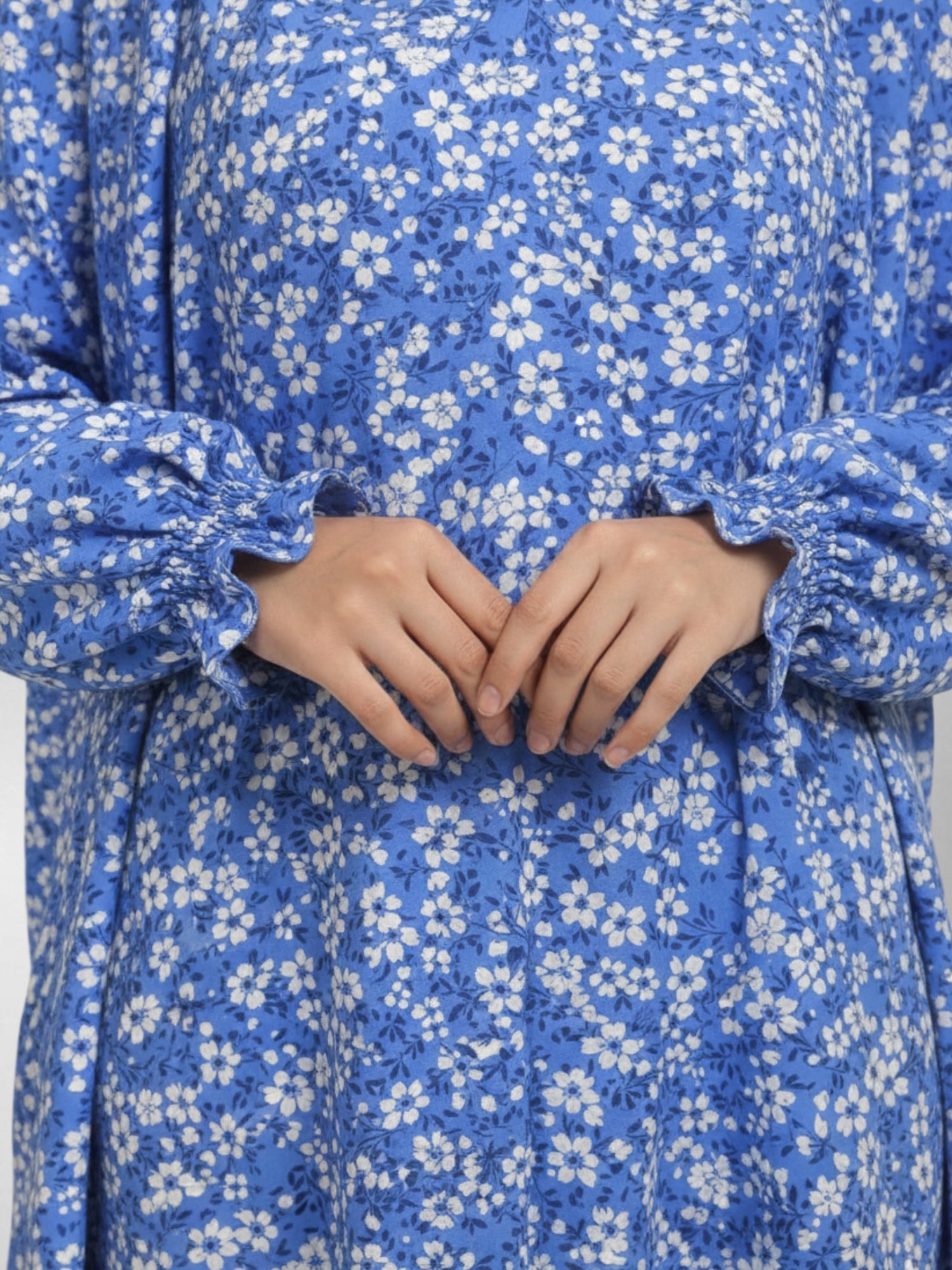 Premium Full Length Namaz Chadar With Sleeves (Imported Fabric)