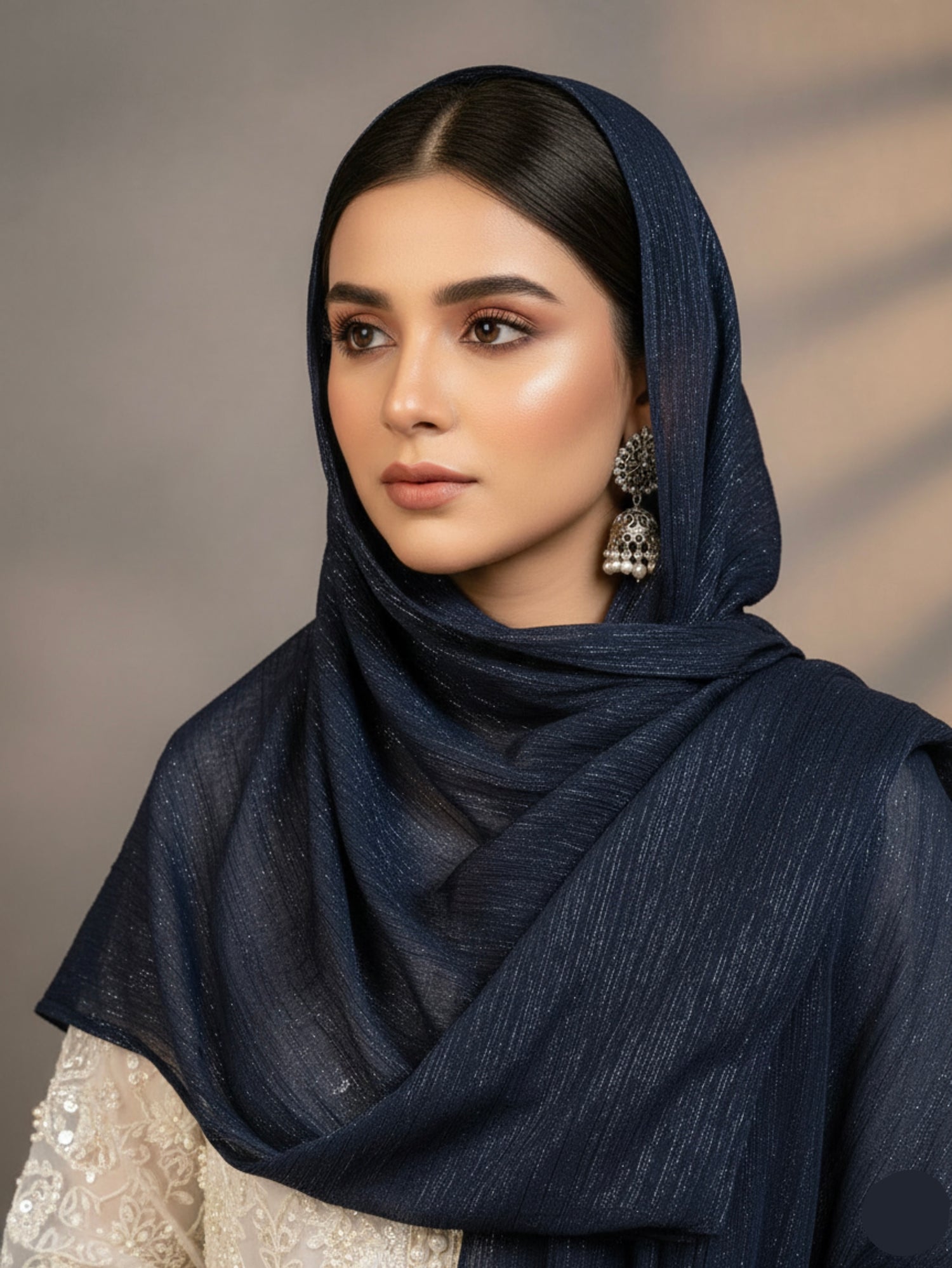Gleamz Crinkle Silk Hijab – Midnight