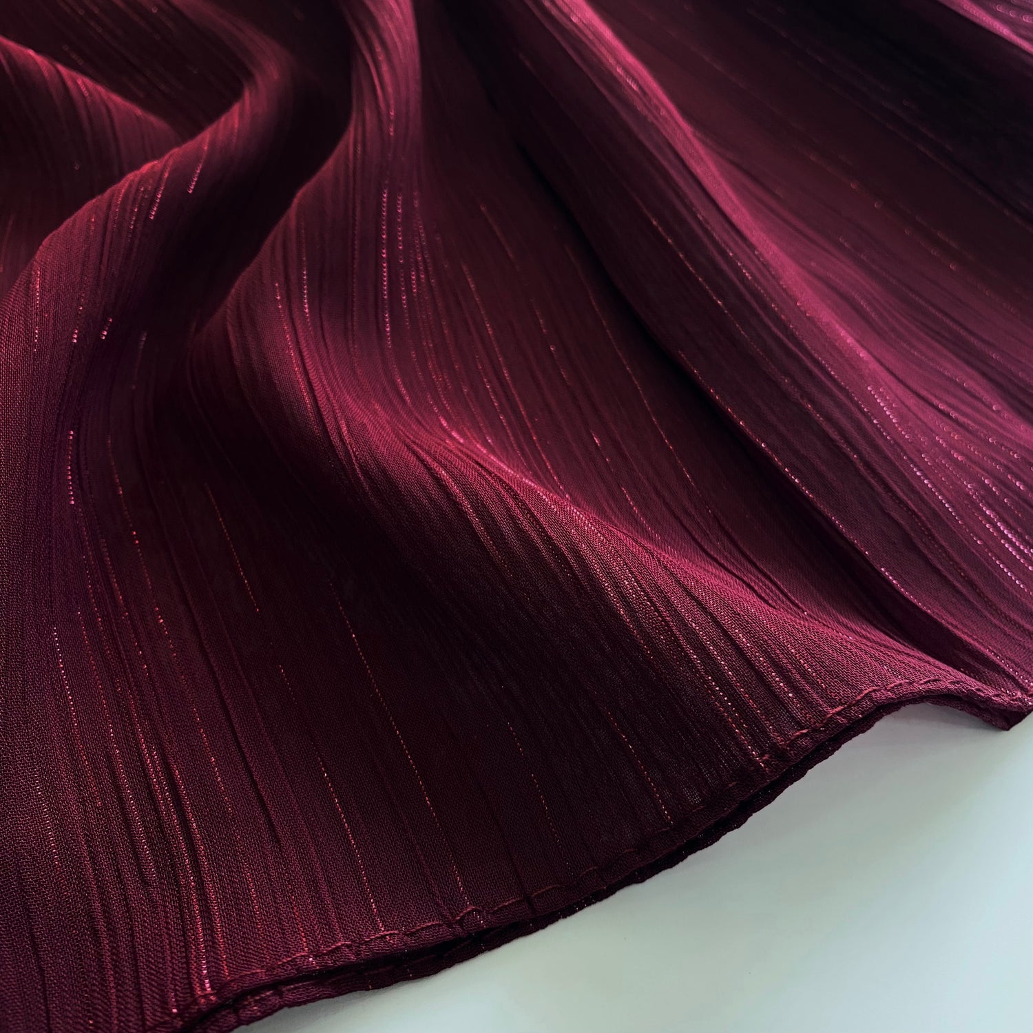 Glossy Streaks Chiffon Hijabs – Maroon