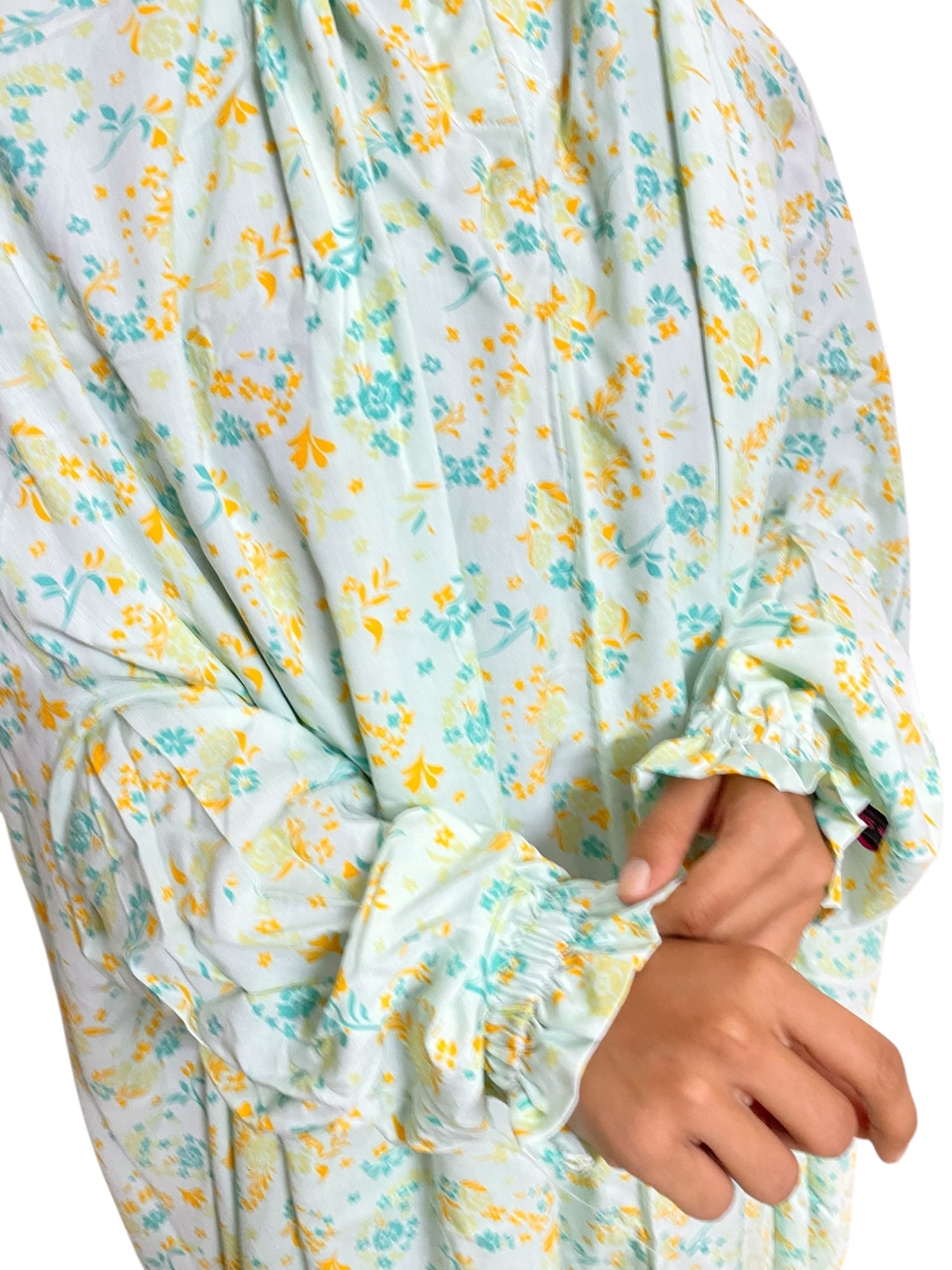 Premium Full Length Namaz Chadar With Sleeves (Imported Fabric)