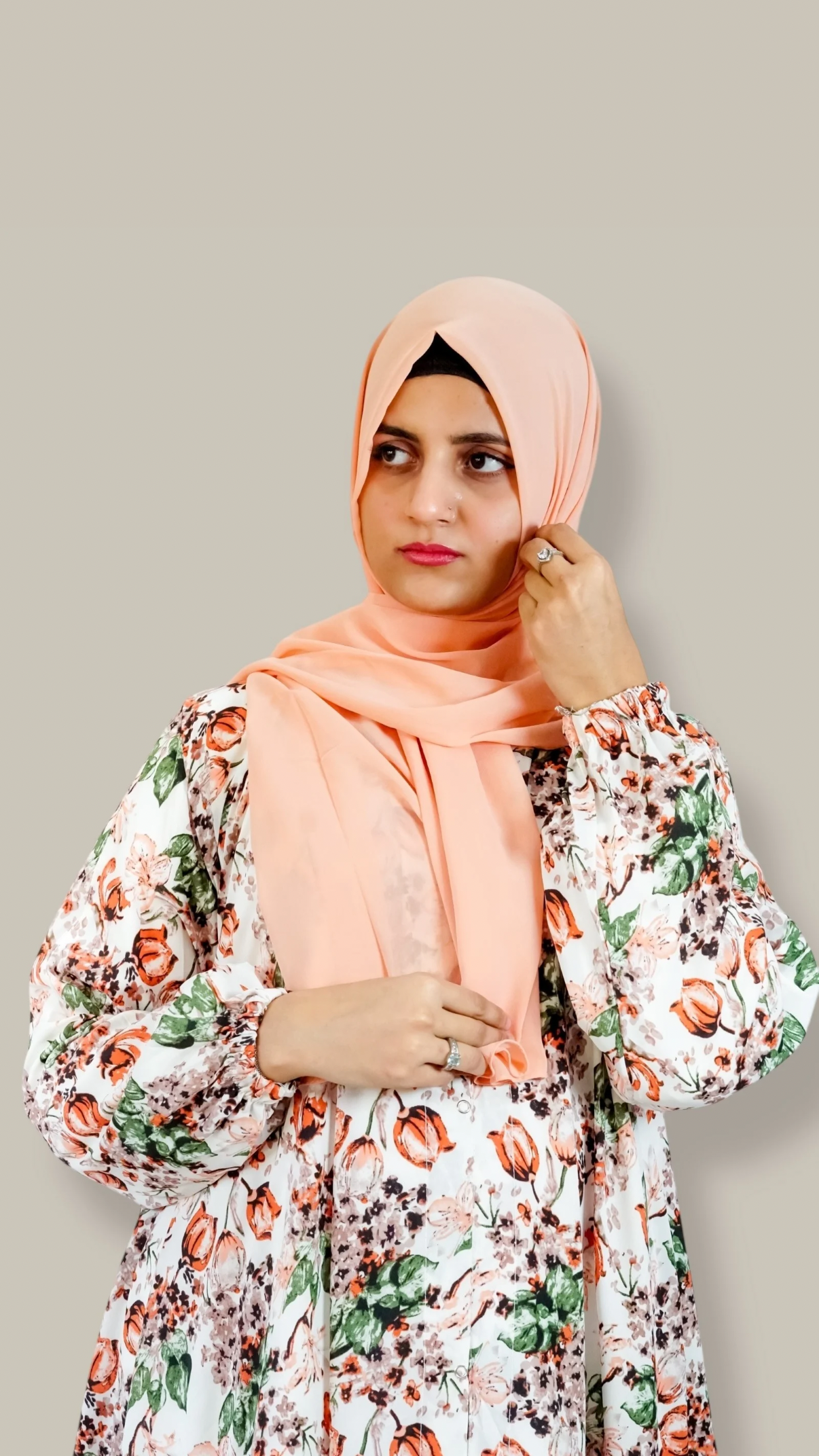 Rosebuds Printed Abaya