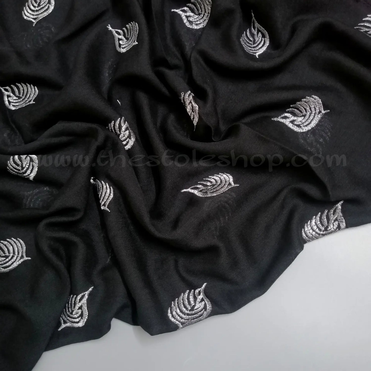 Silver Palm Leaf - Black