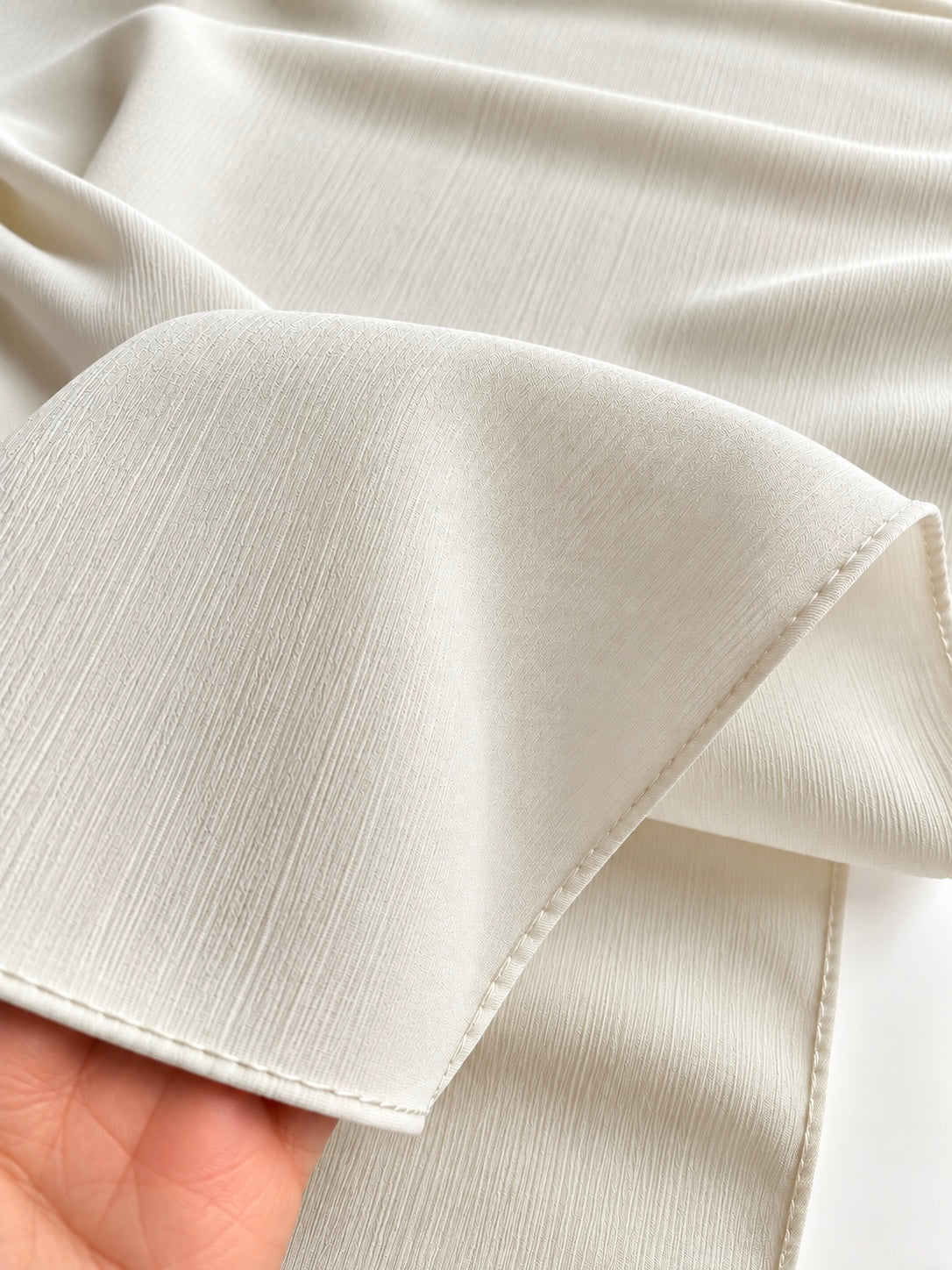 Wisp Crinkle Chiffon Hijabs – Pearl White