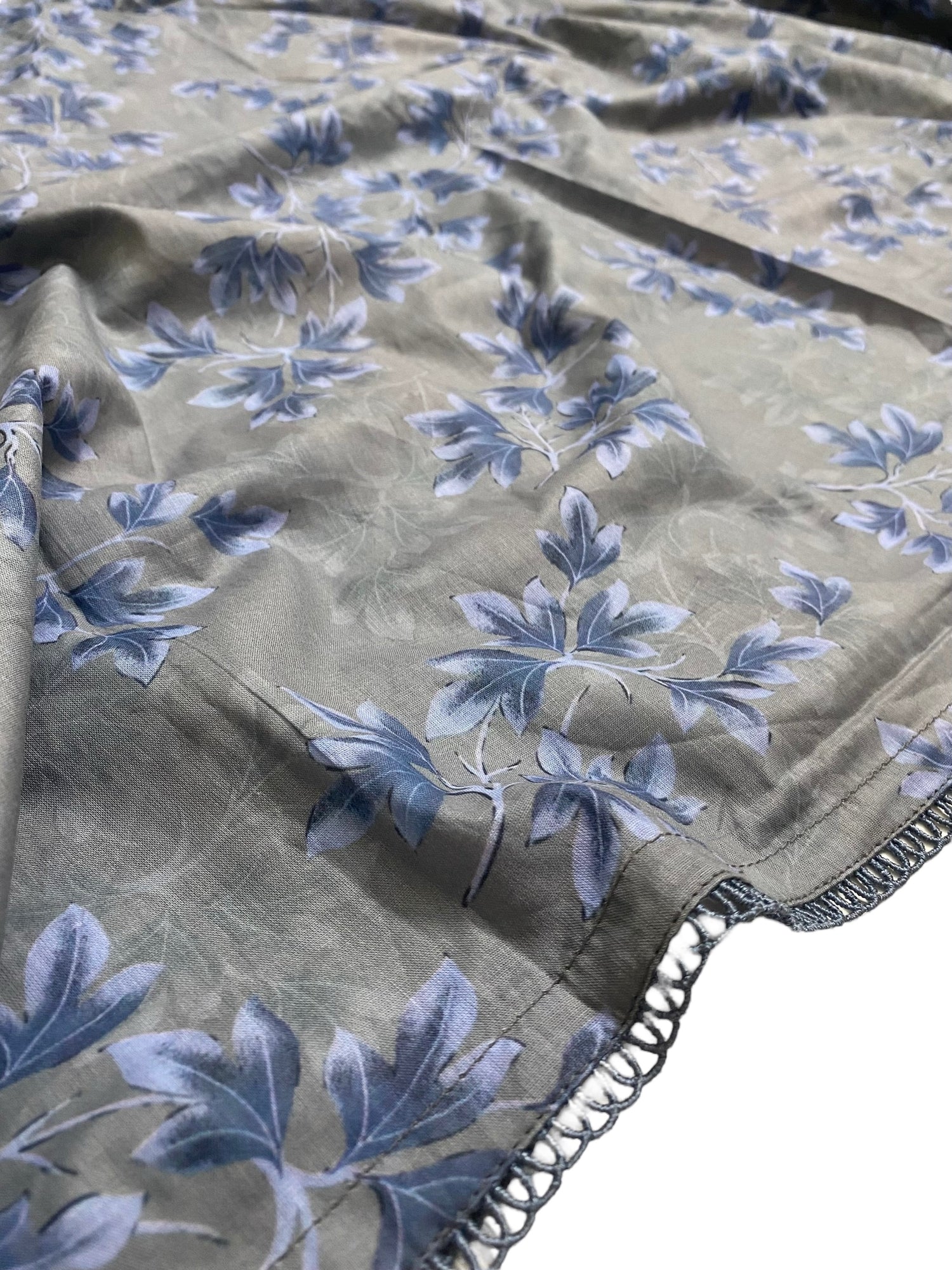 Premium Flat Namaz Dupatta (Imported Fabric)