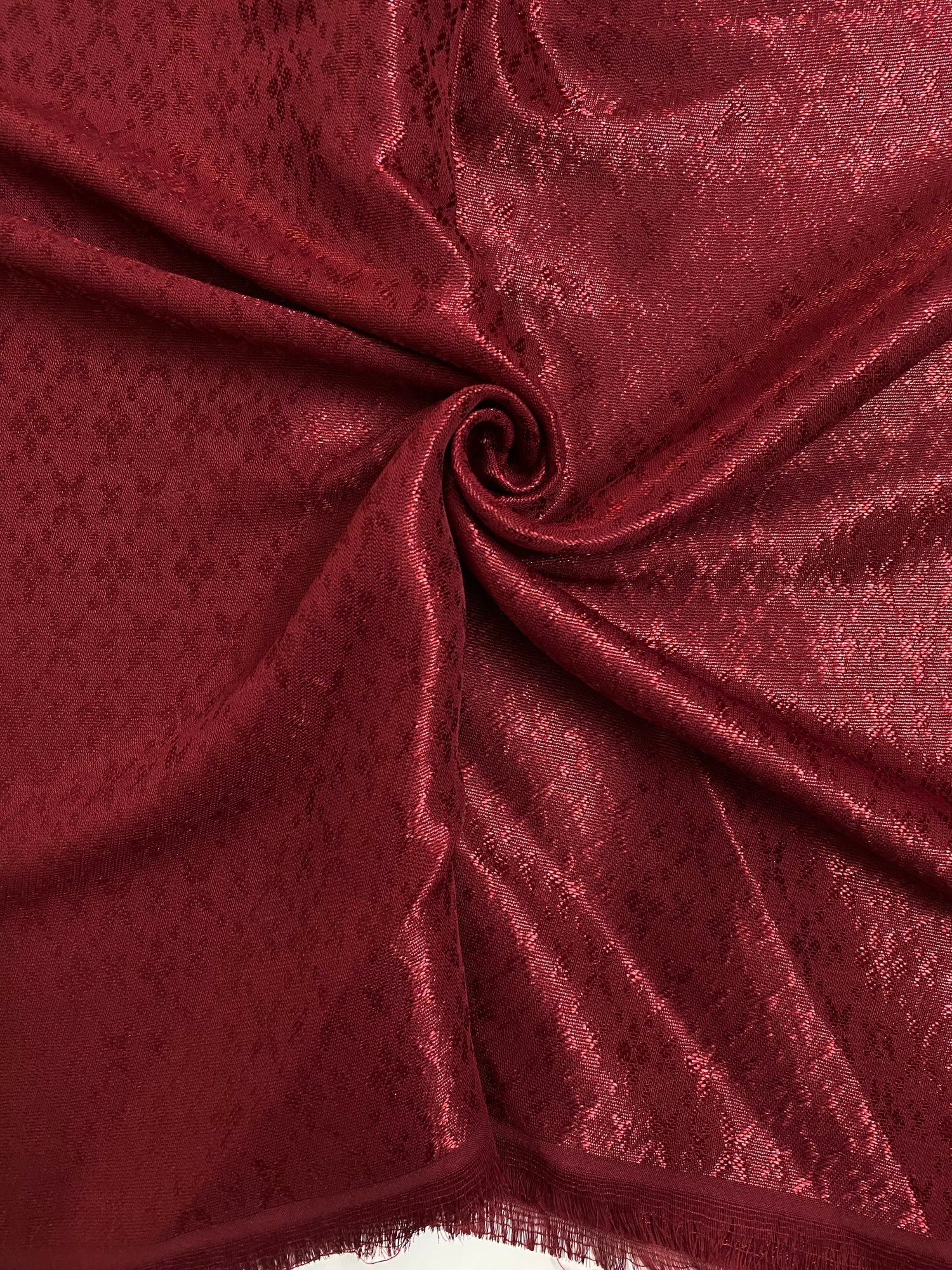 Rhombus – Maroon