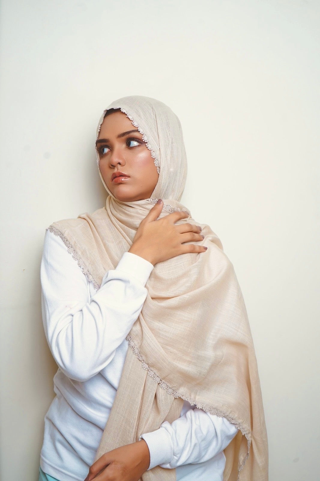 Expressions Turkish Lawn (Wider Width) Lace Hijab - Ivory