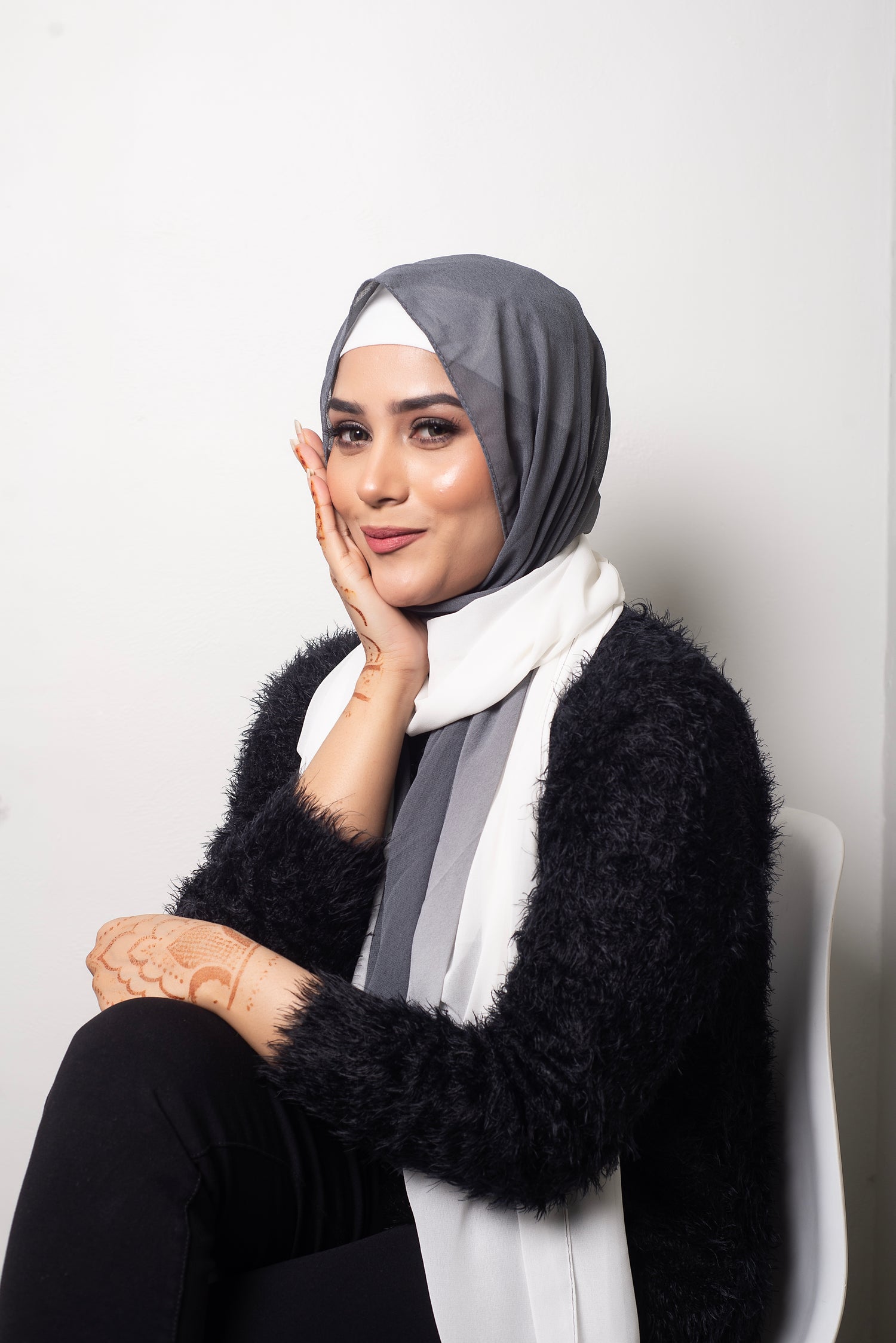 Fusion Dyed Ombre - Monochrome Elegance