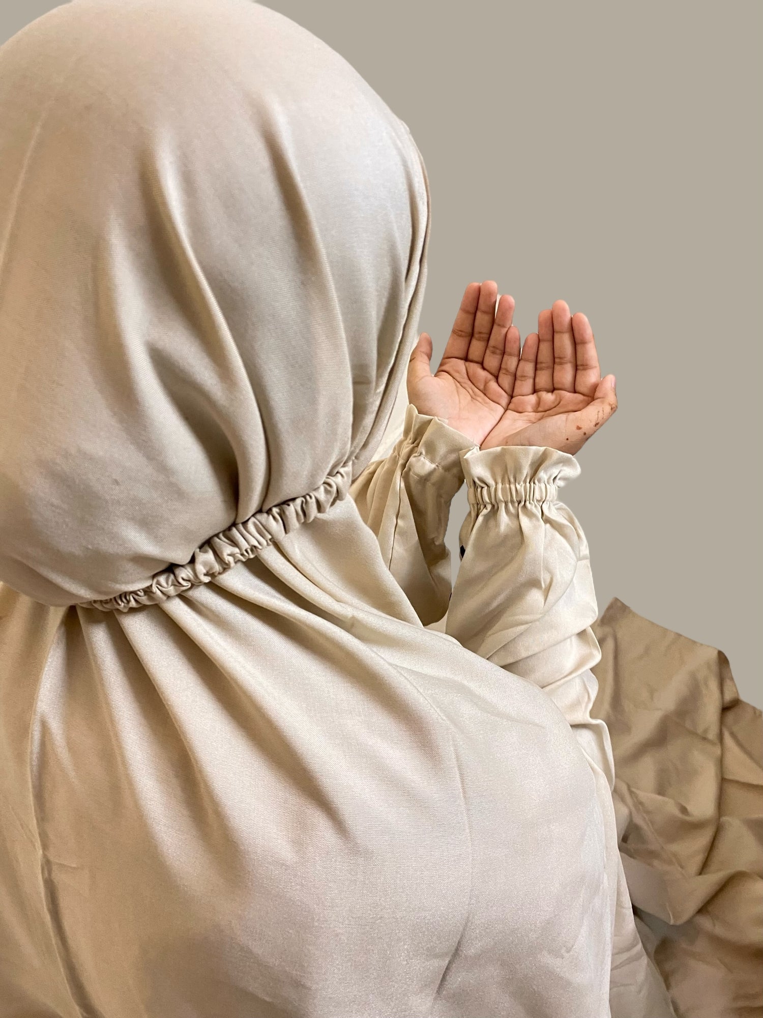 Premium Full Length Namaz Chadar With Sleeves - Ivory (Imported Fabric)