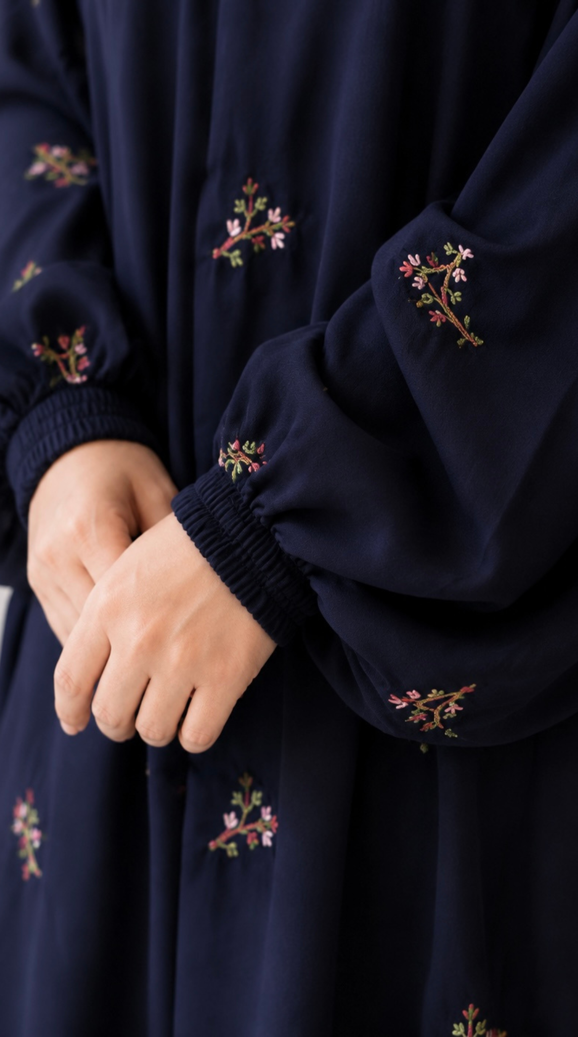 Embroided Full Length Namaz Chadar With Sleeves - Navy Blue