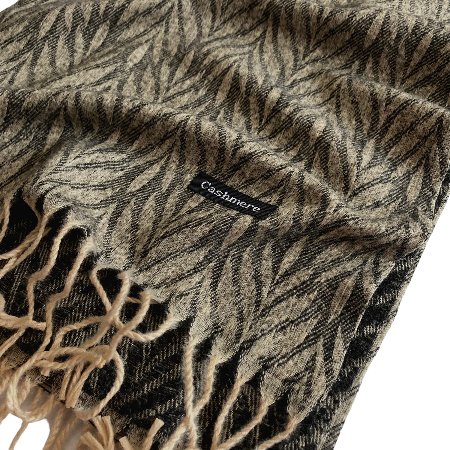 Orchard Woolen Hijab - Black & Off White