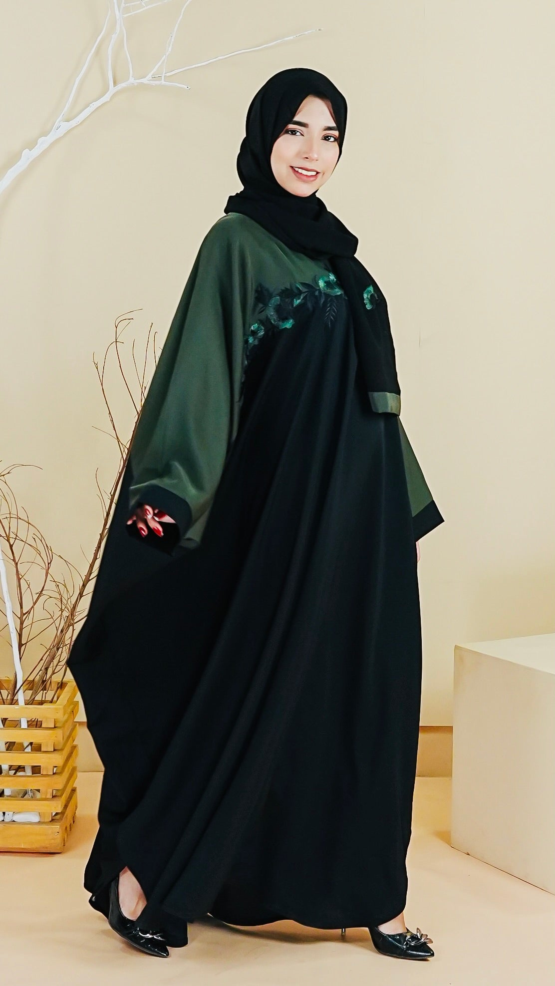 Flora Abaya - Sacramento (With Free Delivery)