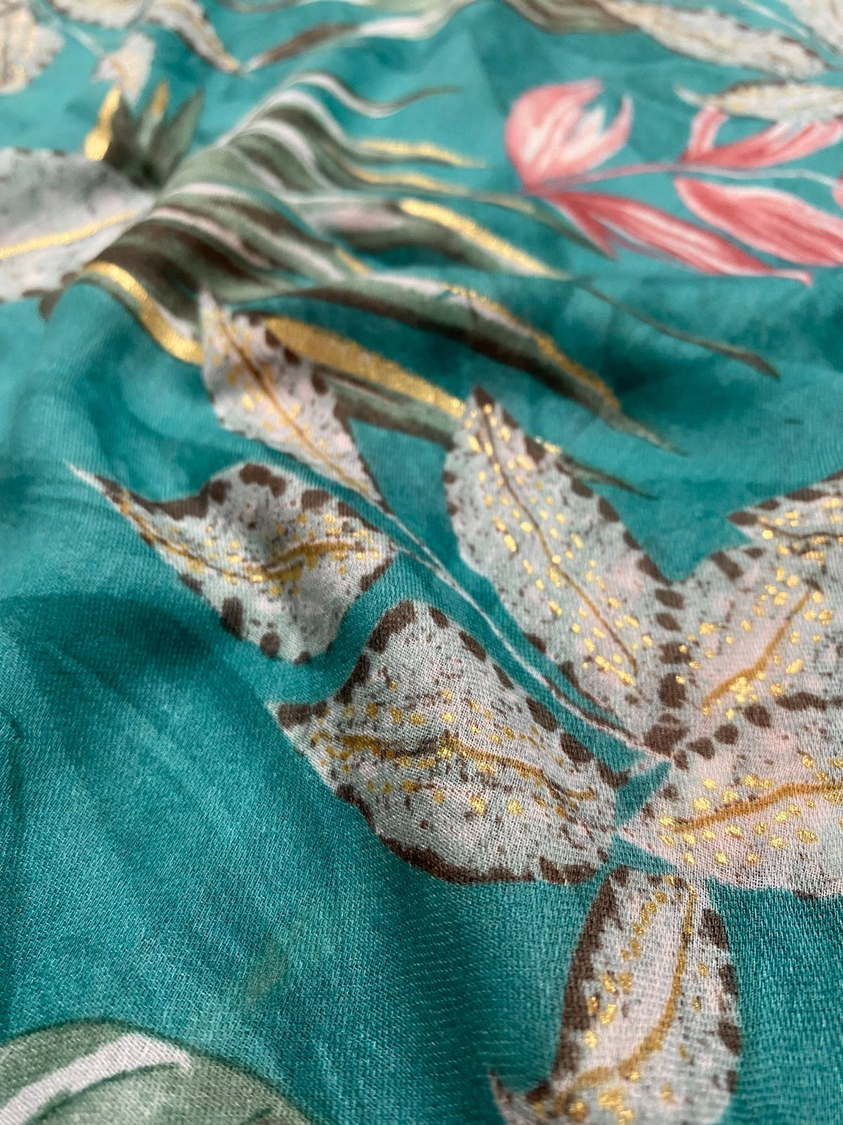Canopy Lawn Foil Printed Hijab