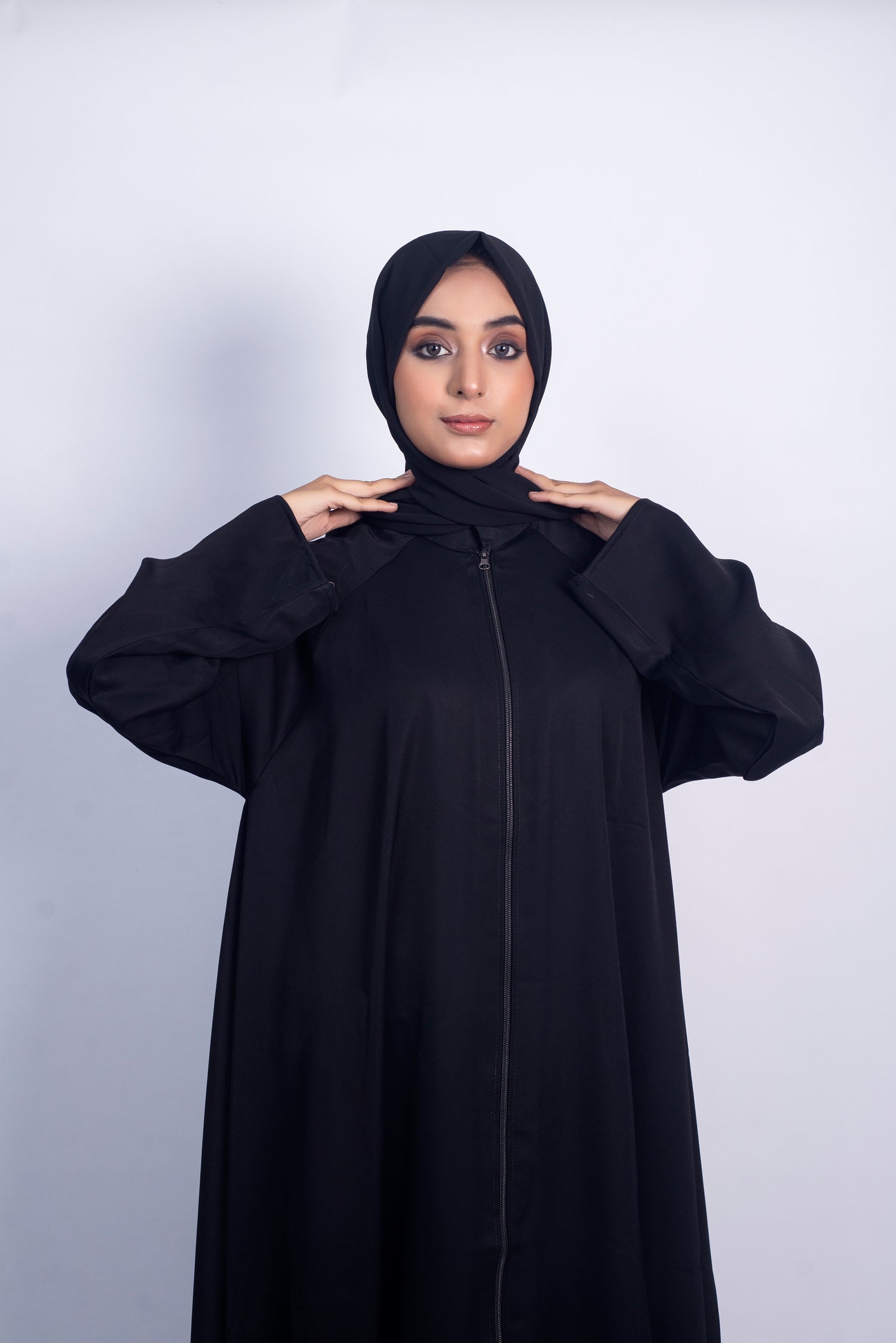 Full Zipper Abaya - Black (With Free Delivery)