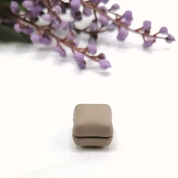 Magnetic Pins (Square) – Beige