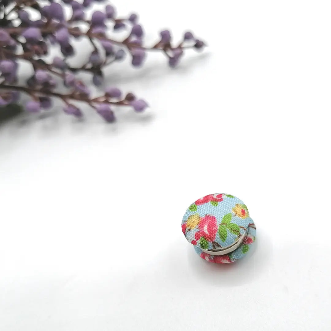 Magnetic Floral Pins – Baby Blue