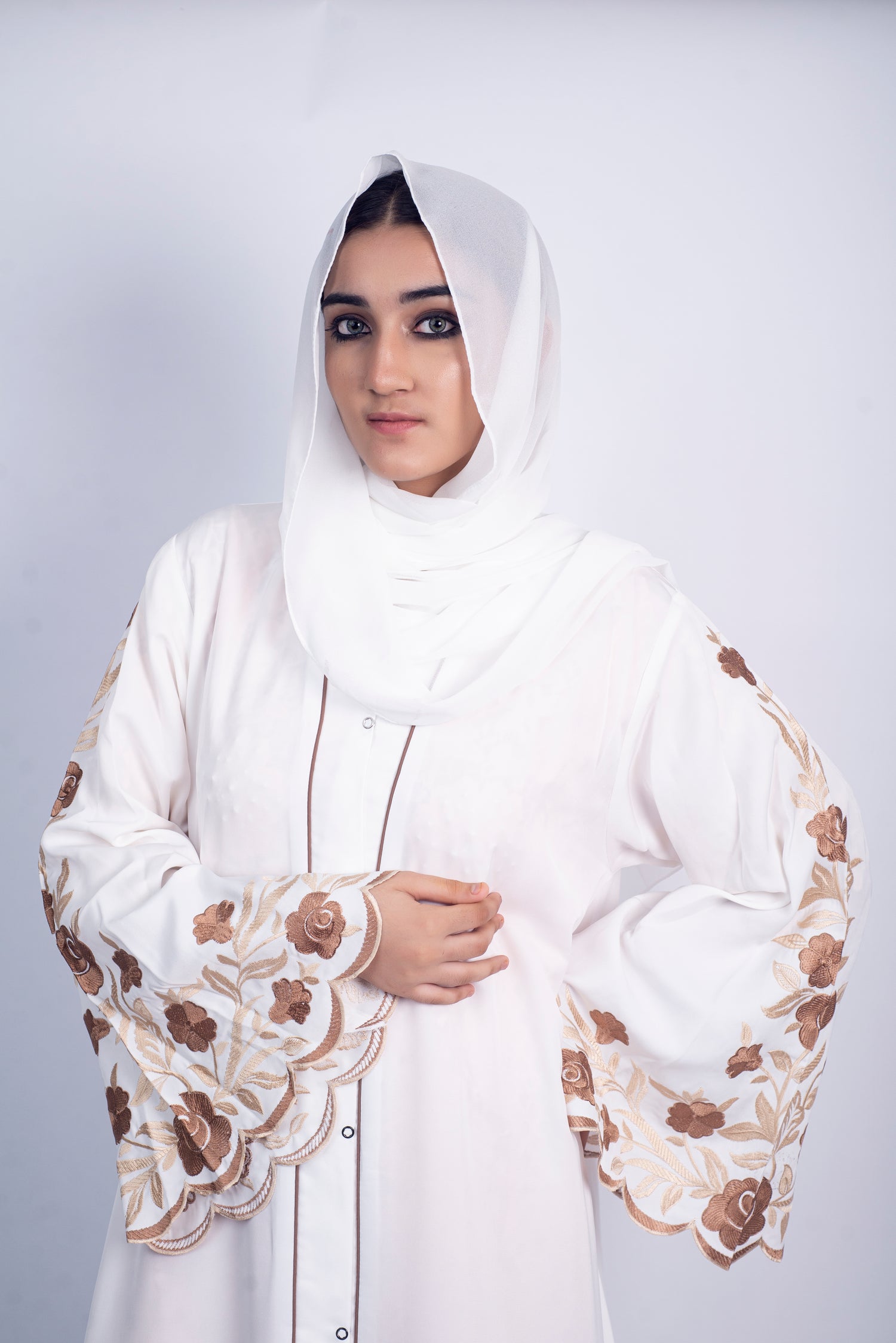 Meadows Abaya White Series (Golden) With Free Delivery