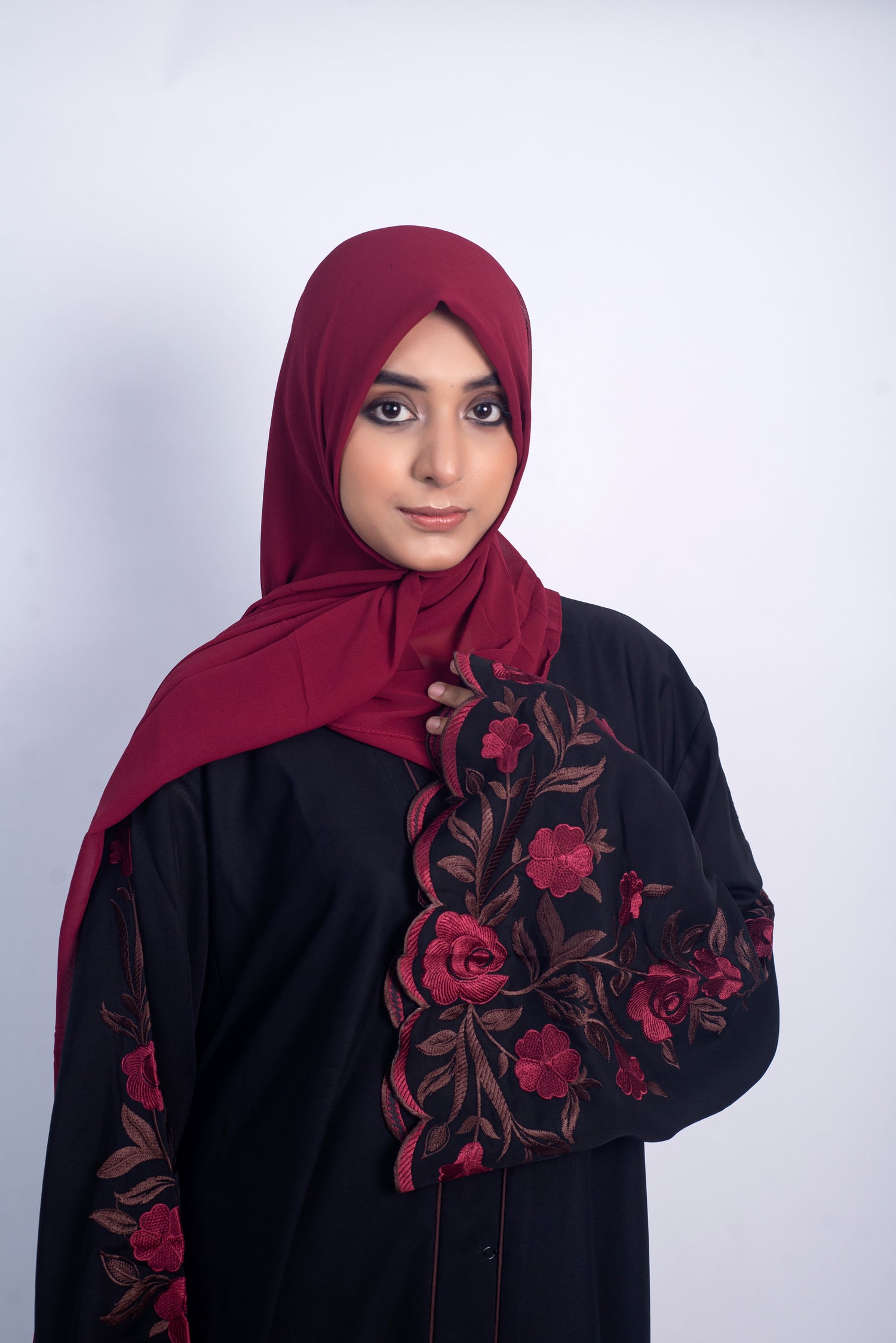 Meadows Abaya Black Series (Chocolate)