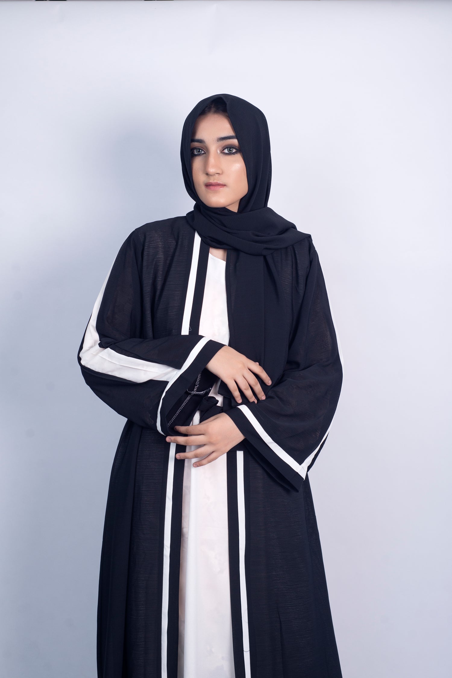 Aura Abaya - Black