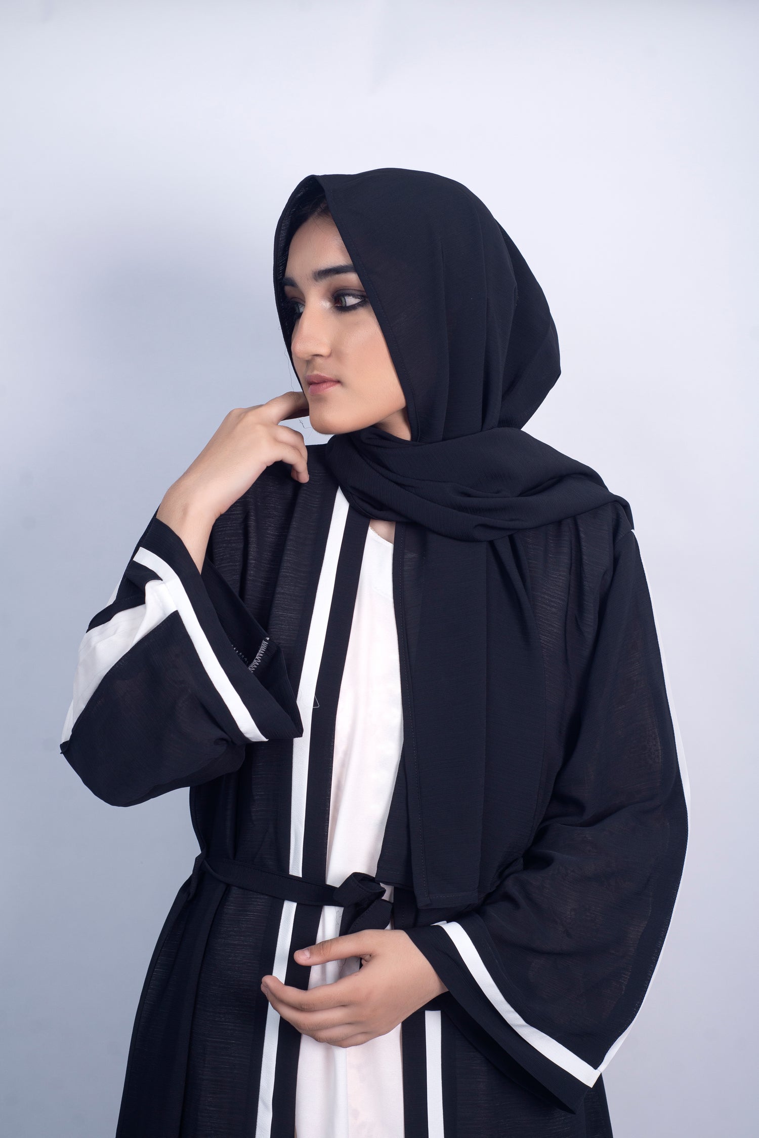Aura Abaya - Black