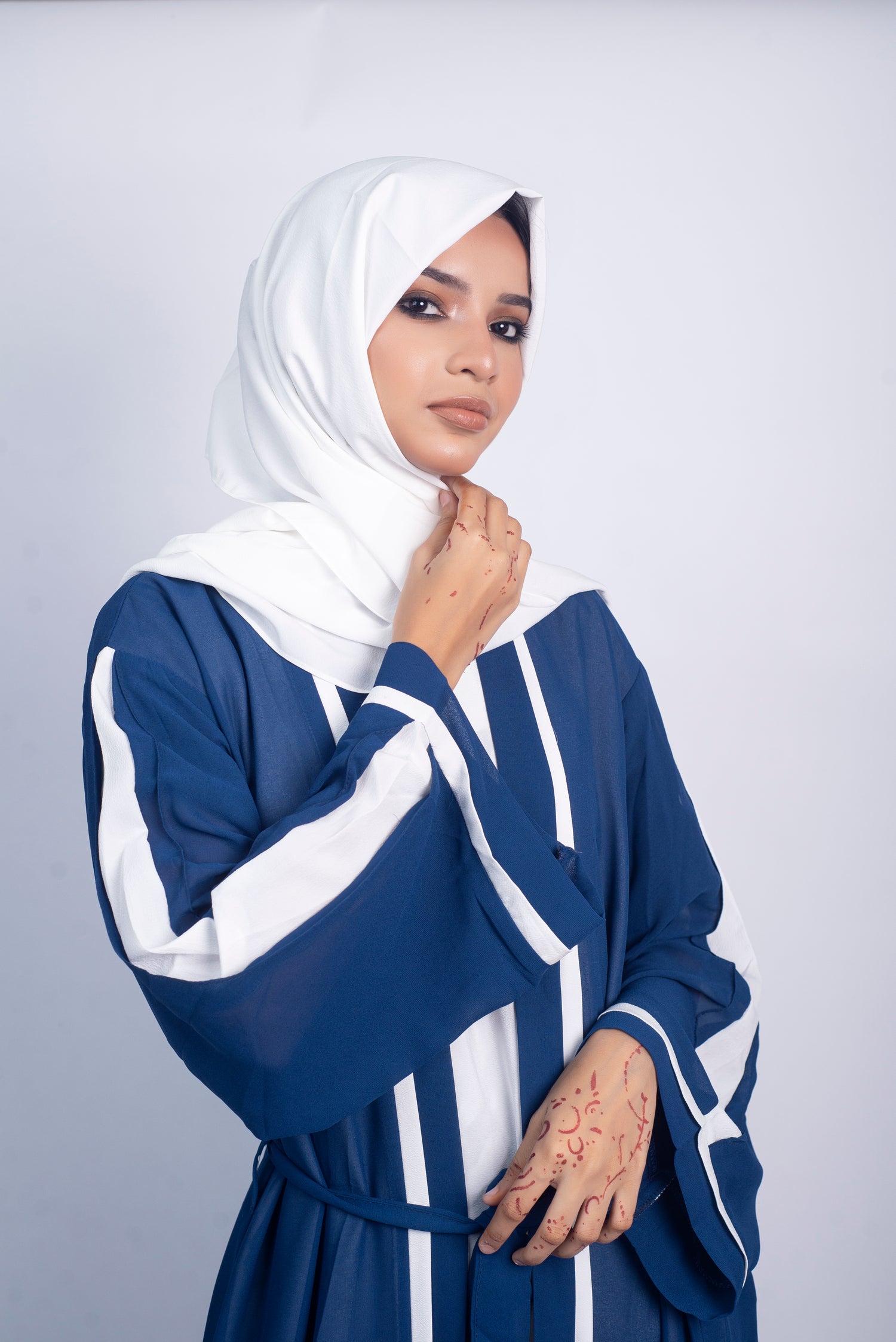 Aura Abaya - Navy Blue