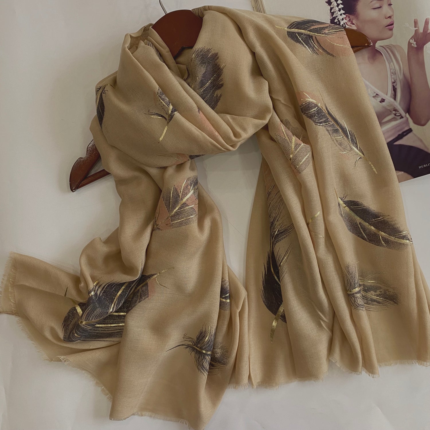 Plume – 	Beige