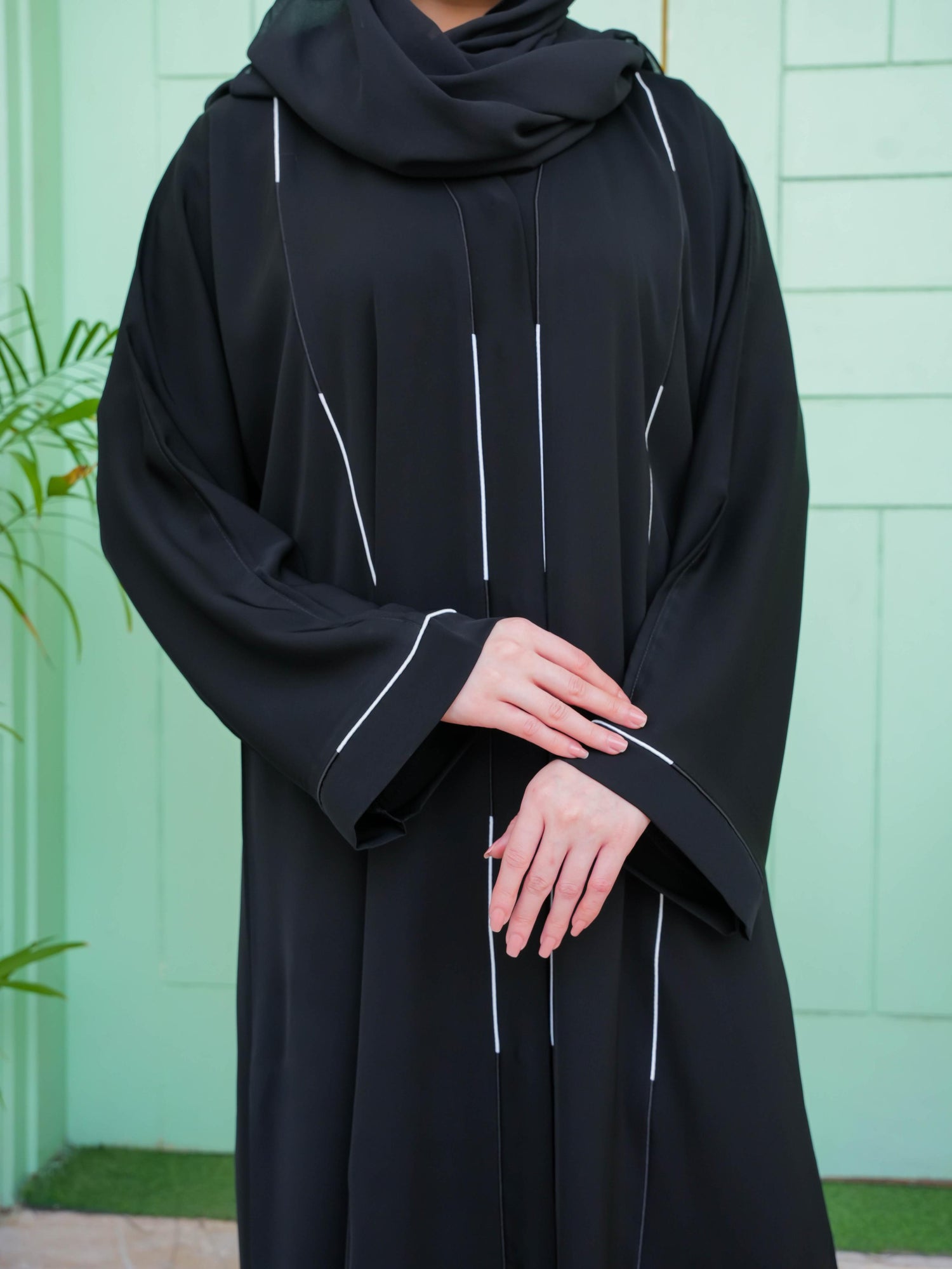 Linia Piping Abaya - Black & White Piping (With Free Delivery)