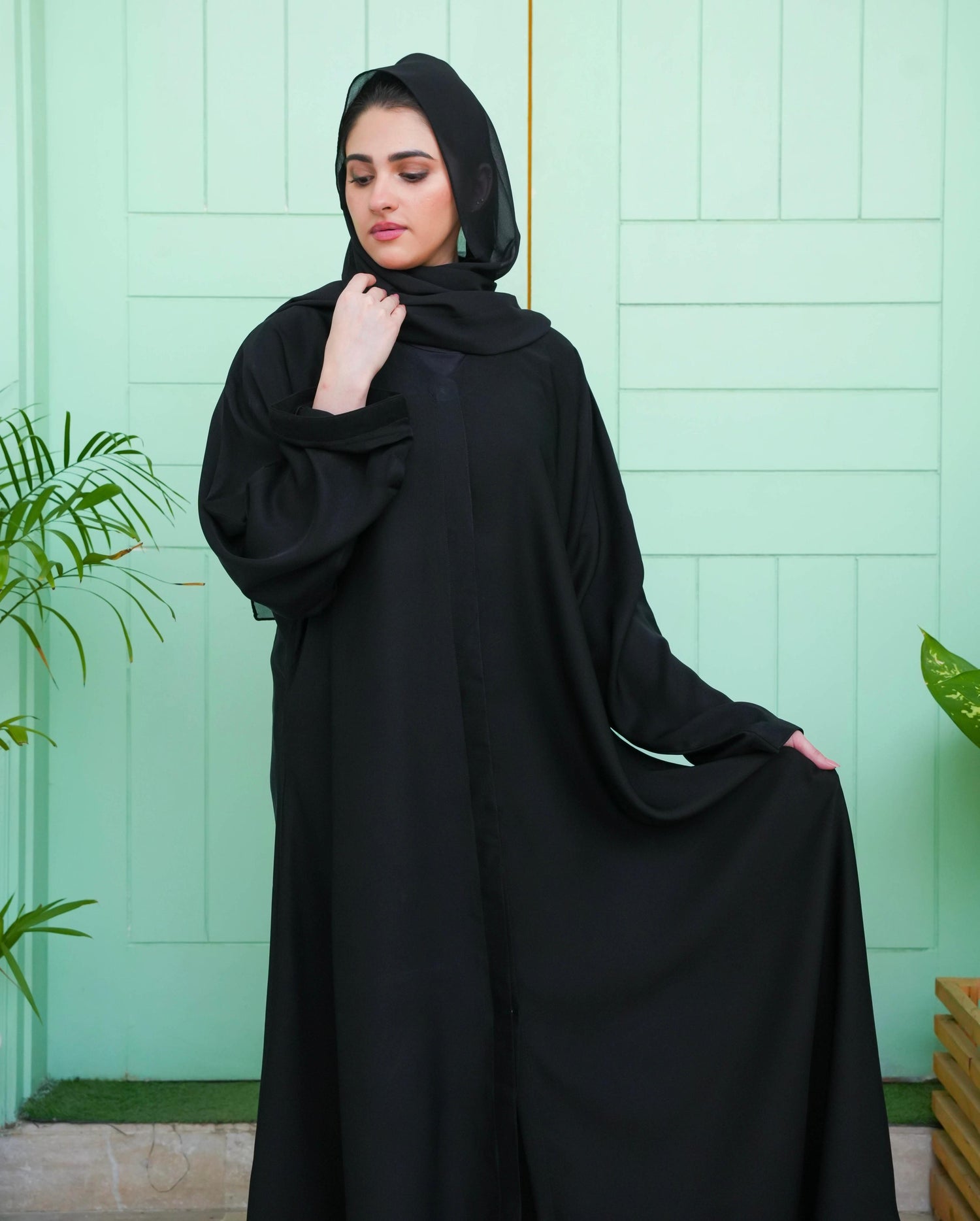 Mirage Maxi Abaya (Front Open) - Black